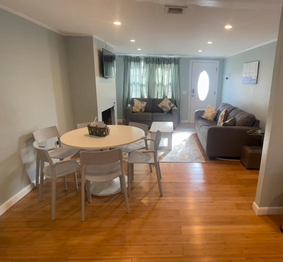 Yarmouth Port Seaside Serenity, Just A Block /0.1 Mile Away From The Beach מראה חיצוני תמונה