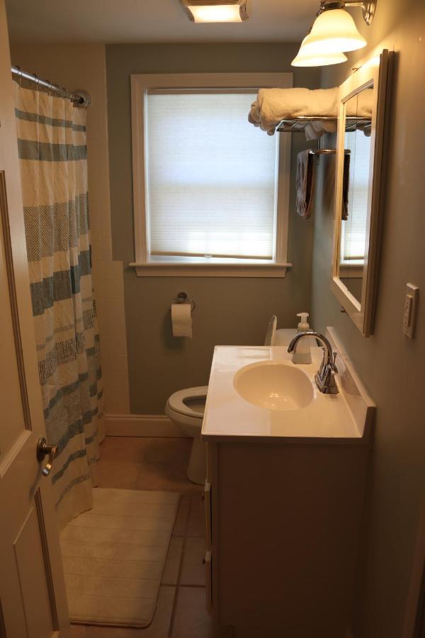 Yarmouth Port Seaside Serenity, Just A Block /0.1 Mile Away From The Beach מראה חיצוני תמונה